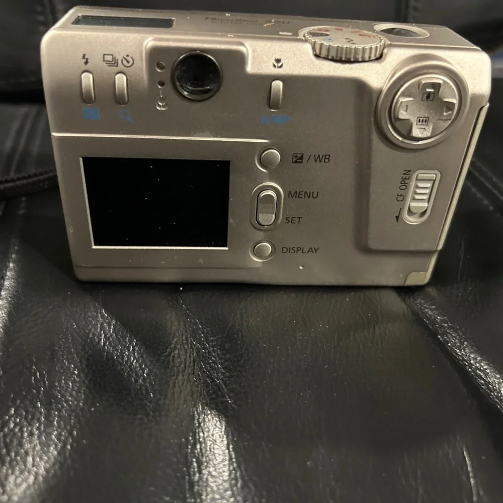 Canon powershot s20
